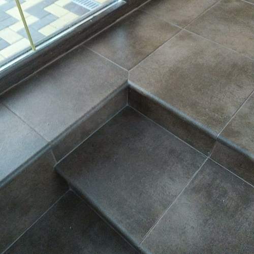 Ступень угловая Atrium Mocca Eckflorentiner 32x32